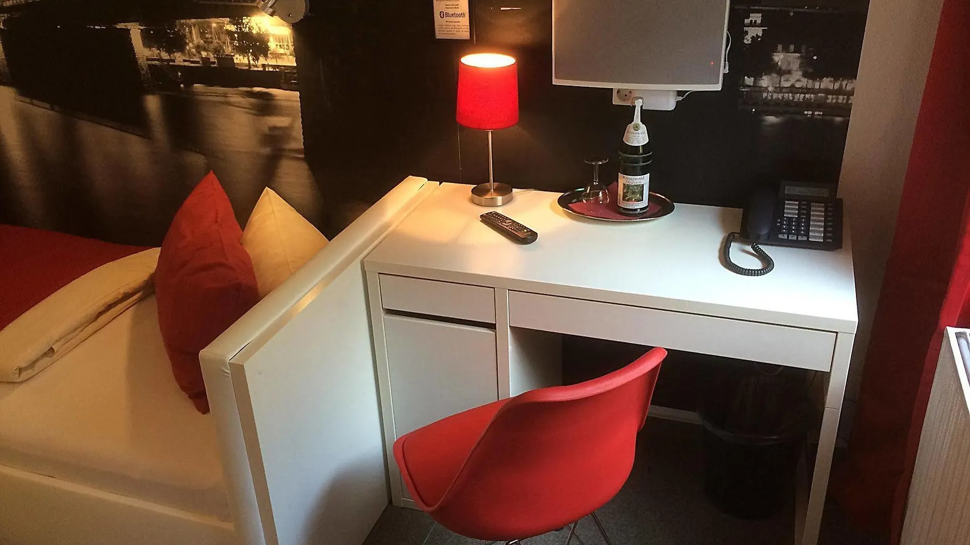 Hotel Alt Deutz City-Messe-Arena Kontaktloser Self Check-In Cologne Germany