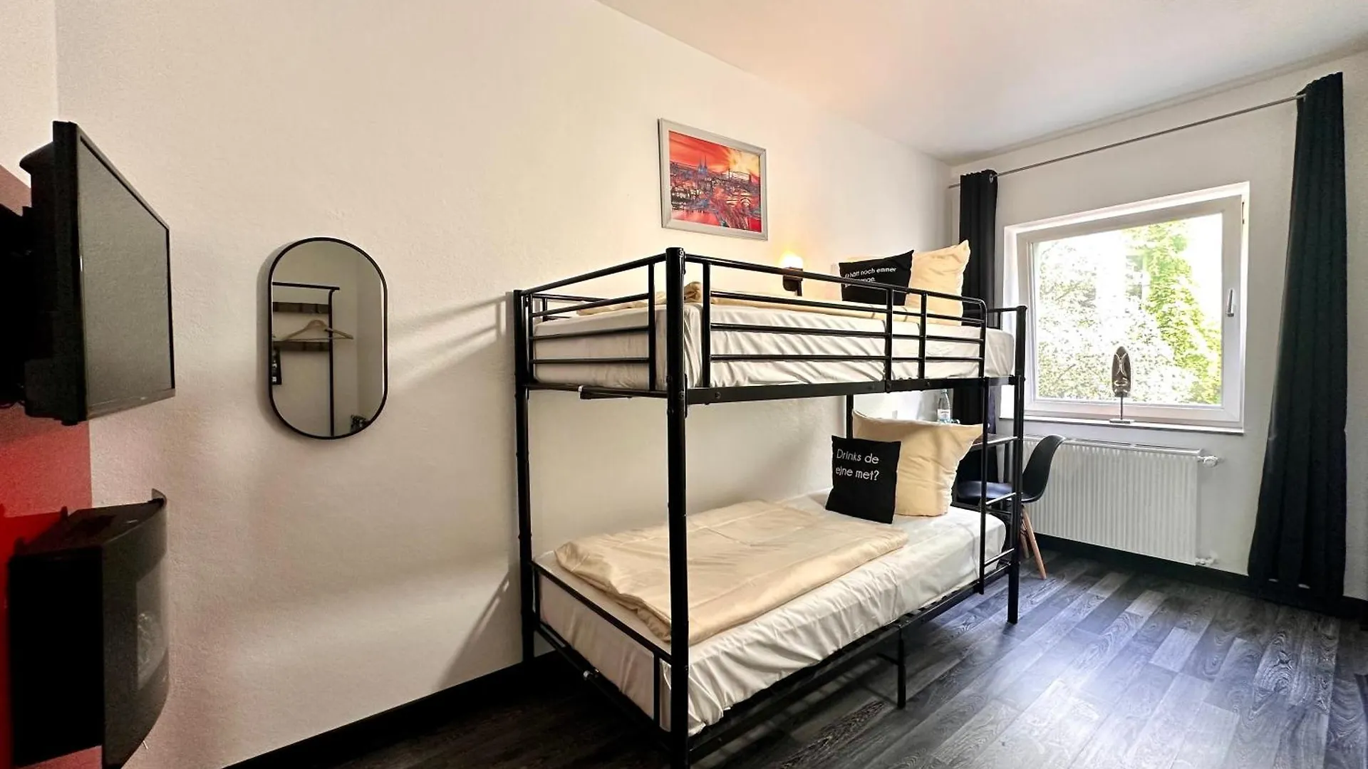 **  Hotel Alt Deutz City-Messe-Arena Kontaktloser Self Check-In Köln Németország