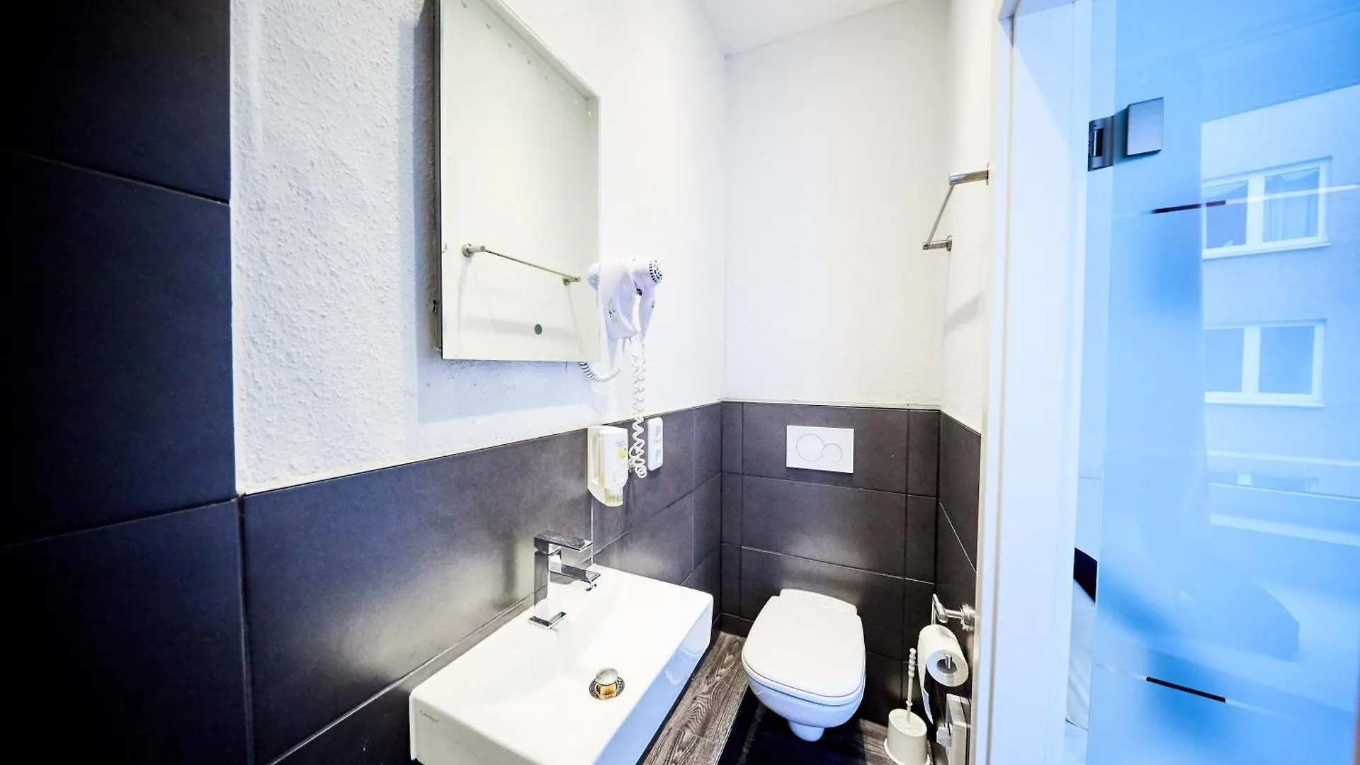 Hotel Alt Deutz City-Messe-Arena Kontaktloser Self Check-In Köln