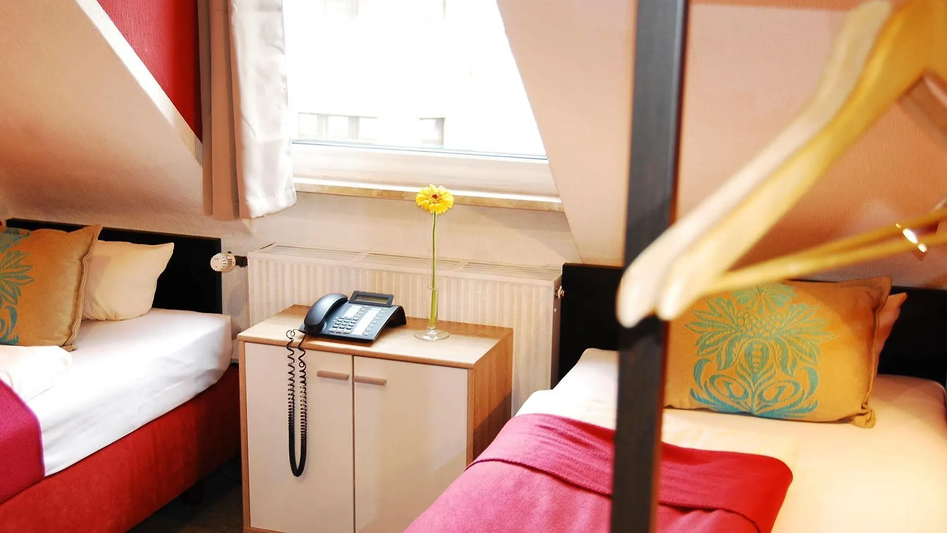 Hotel Alt Deutz City-Messe-Arena Kontaktloser Self Check-In Köln 2*,  Németország